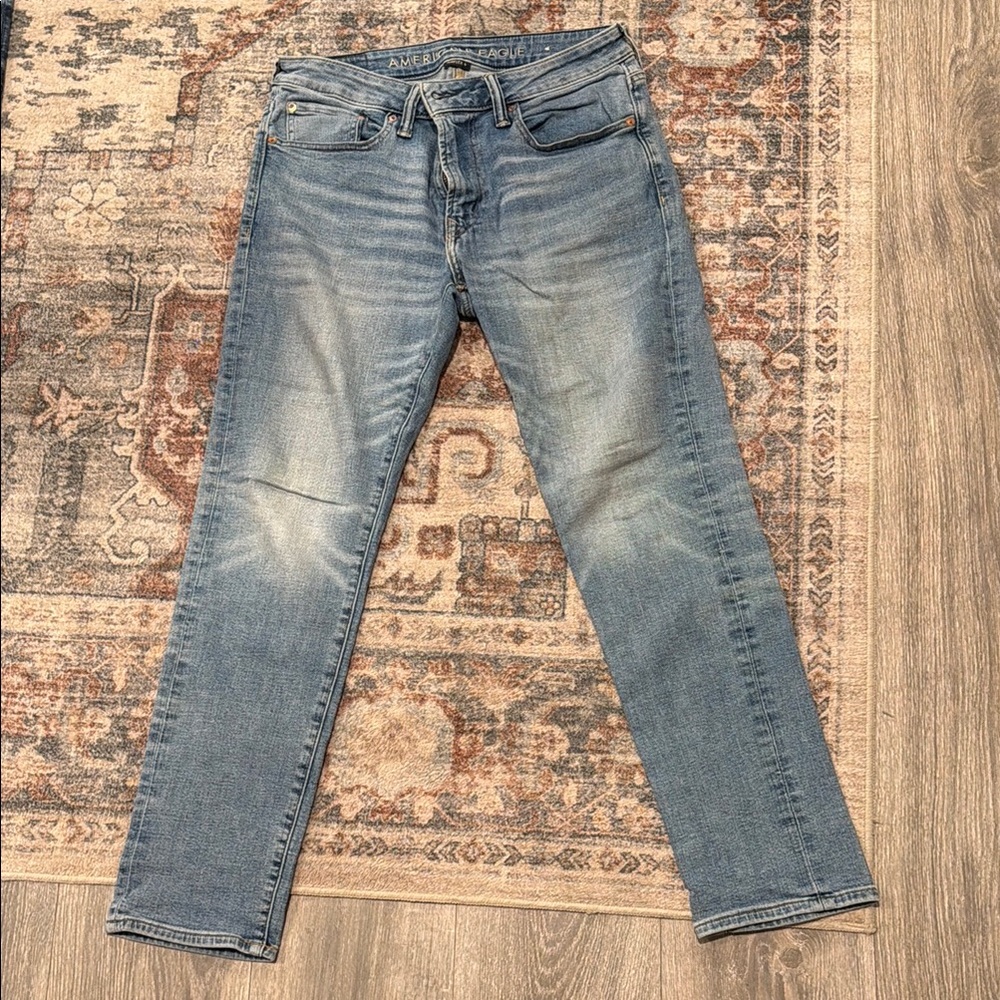 Classic Slim Fit Men's Jeans in Light Blue